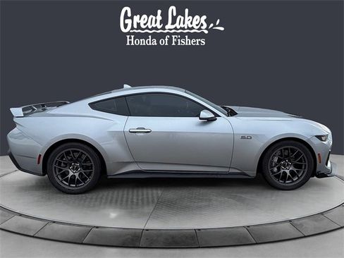 Used 2024 Ford Mustang GT Premium image 6
