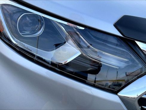 Used 2021 Chevrolet Equinox Premier image 29