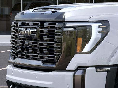 New 2026 GMC Sierra 2500 Denali Ultimate w/ Max Trailering Package AWD/4WD image 13