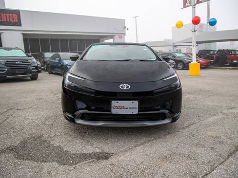 Certified 2024 Toyota Prius XLE image 3