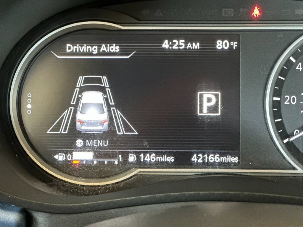 Used 2025 Nissan Versa SV FWD image 25