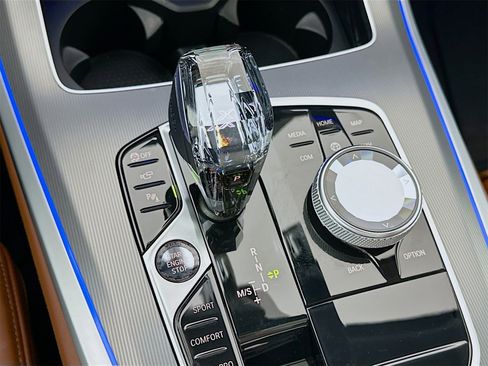 Used 2022 BMW X5 xDrive40i w/ M Sport Package image 18