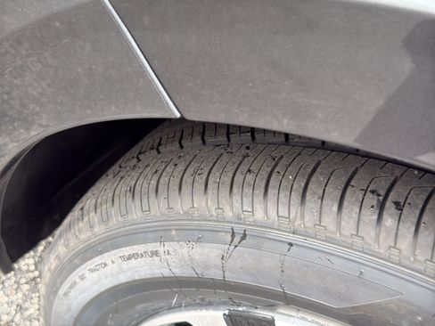 New 2025 Nissan Sentra SV image 9