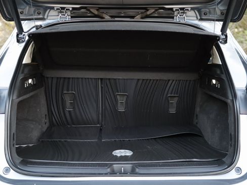 Used 2022 Buick Envision Essence w/ Sport Touring Package image 28