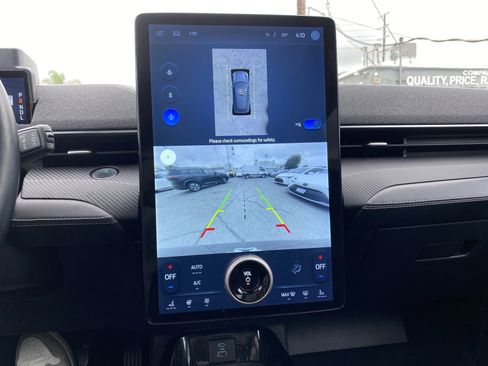 Used 2021 Ford Mustang Mach-E Premium image 15