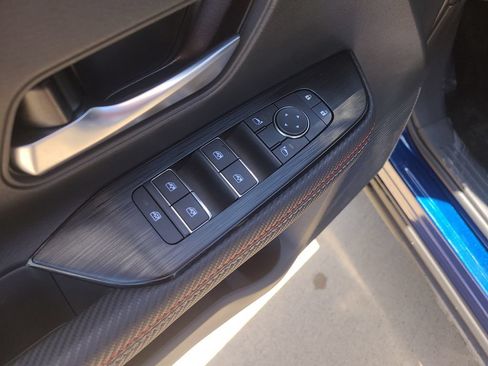 Certified 2025 Nissan Kicks SR AWD/4WD image 18