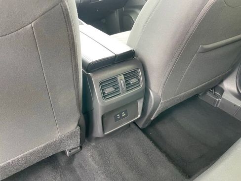 Certified 2023 Nissan Rogue SV AWD/4WD image 22