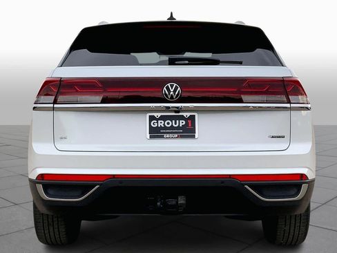New 2026 Volkswagen Atlas Cross Sport SE AWD/4WD image 4