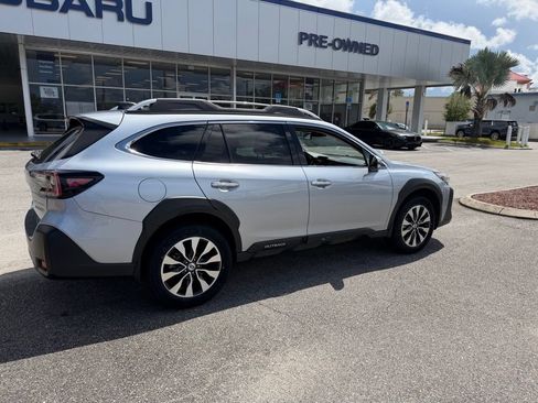 Used 2024 Subaru Outback Touring XT AWD/4WD image 3