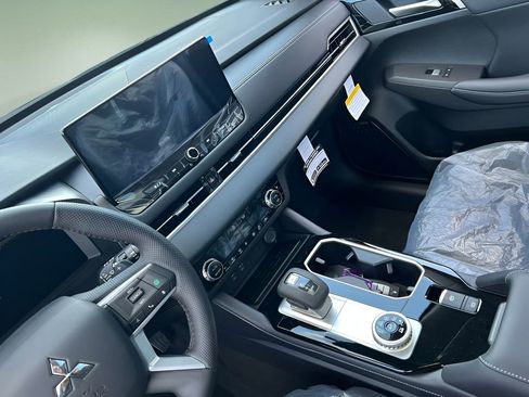 New 2026 Mitsubishi Outlander SE AWD/4WD image 23