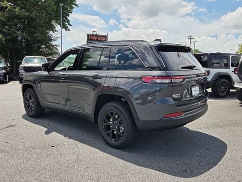 New 2026 Jeep Grand Cherokee Altitude RWD image 6