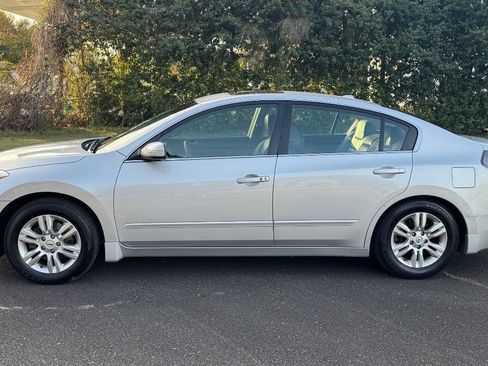 Used 2011 Nissan Altima 2.5 SL w/ 2.5SL Pkg image 5