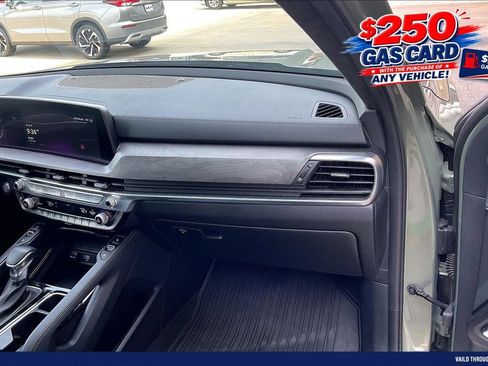 Used 2023 Kia Telluride SX Prestige X-Pro AWD/4WD image 16