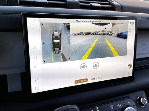 Used 2025 Land Rover Defender 110 S image 14