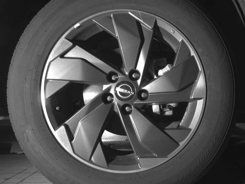 Used 2025 Nissan Rogue SV FWD image 13