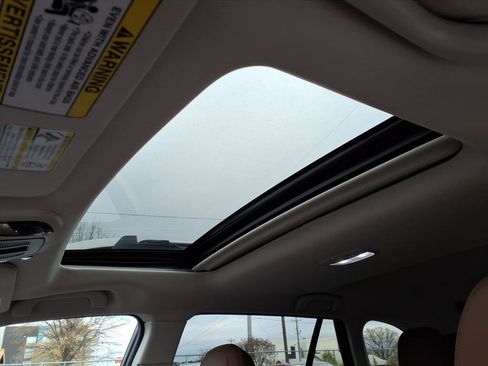 Certified 2025 Subaru Outback Touring w/ Popular Package #2 image 4