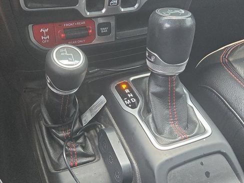 Used 2018 Jeep Wrangler Unlimited Rubicon AWD/4WD image 20