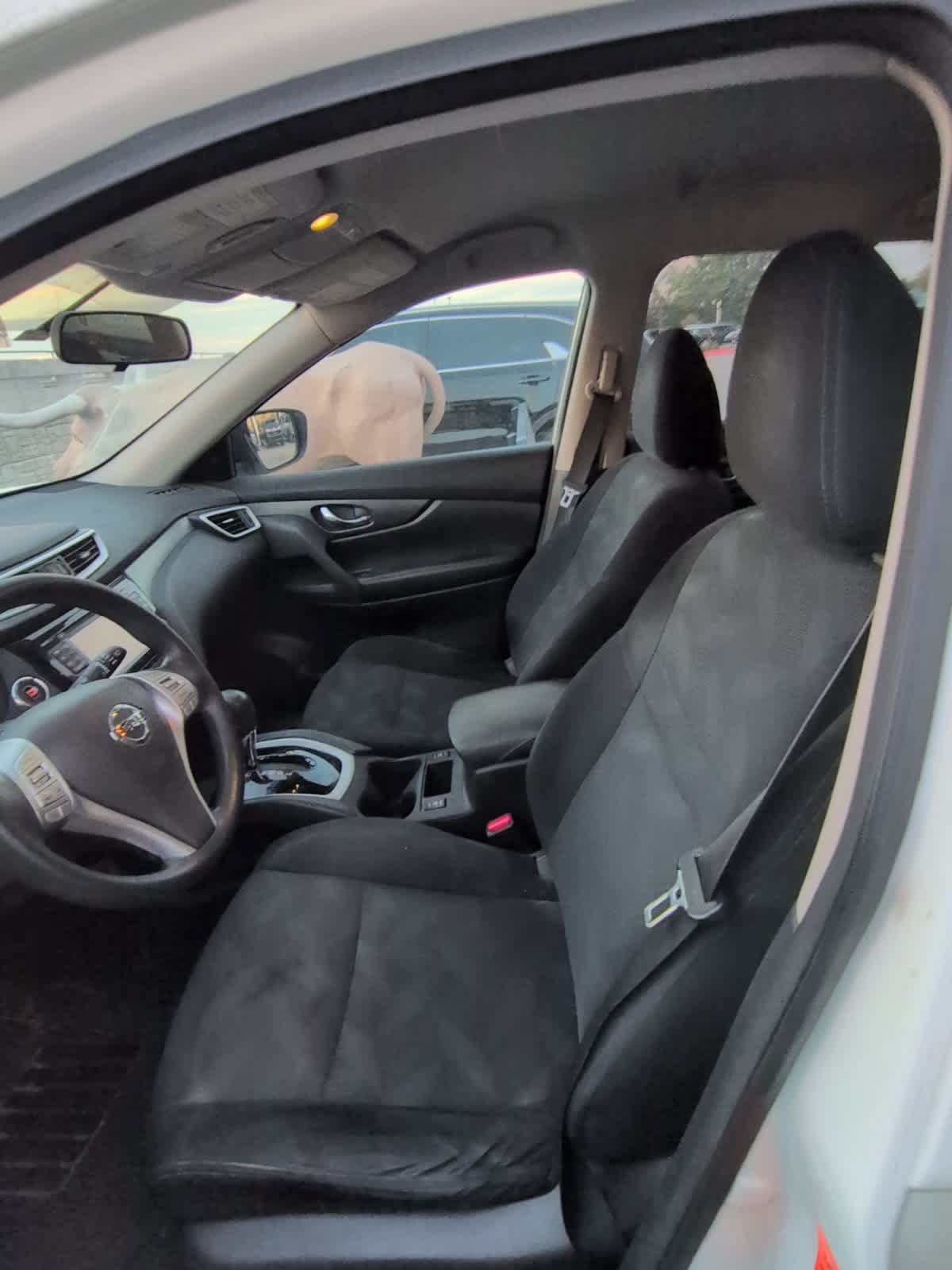 Used 2015 Nissan Rogue SV w/ SV Premium Package AWD/4WD image 5