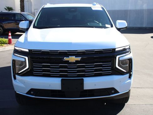 Used 2026 Chevrolet Tahoe High Country AWD/4WD image 13