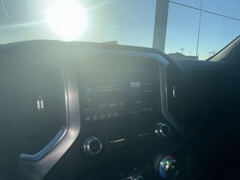 Used 2021 GMC Sierra 1500 SLT w/ SLT Premium Plus Package image 16