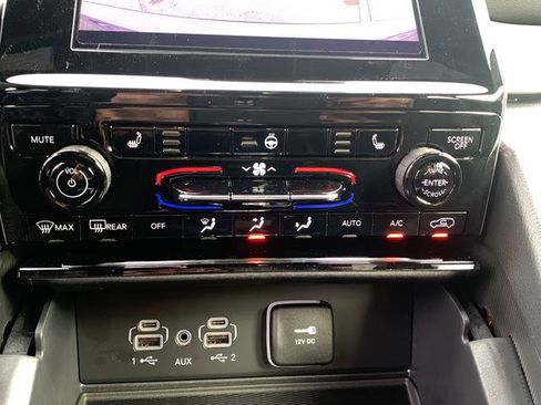 New 2025 Jeep Grand Cherokee L Altitude image 33