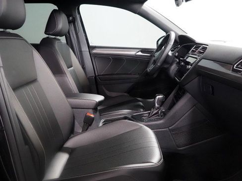 Used 2024 Volkswagen Tiguan SE R-Line w/ MDO Package, Three-Row image 15