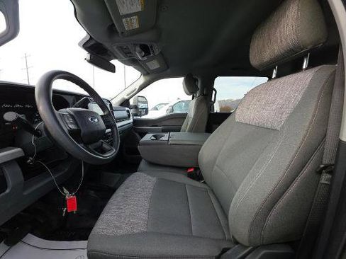 Used 2023 Ford F350 XLT w/ FX4 Off-Road Package image 9