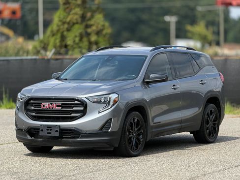 Used 2021 GMC Terrain SLE w/ Driver Convenience Package FWD image 6