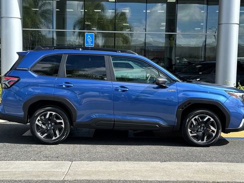 New 2026 Subaru Forester Touring AWD/4WD image 3