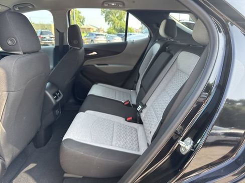 Used 2023 Chevrolet Equinox LS FWD image 23