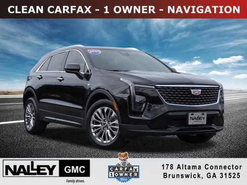 Used 2025 Cadillac XT4 Premium Luxury image 1