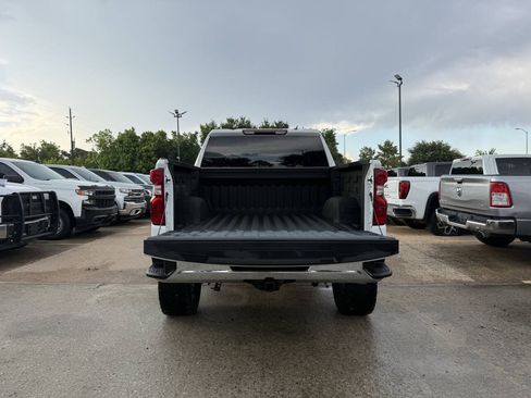 Used 2021 Chevrolet Silverado 1500 LT RWD image 38