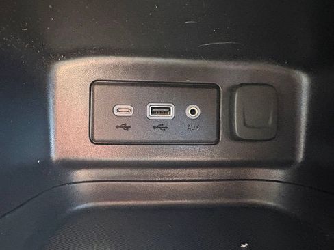 Used 2024 Chevrolet Equinox LS w/ LS Convenience Package FWD image 21