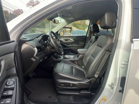 Used 2019 Chevrolet Traverse LT w/ LT Premium Package image 29