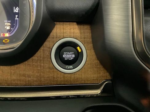 Used 2024 RAM 1500 Limited AWD/4WD image 15