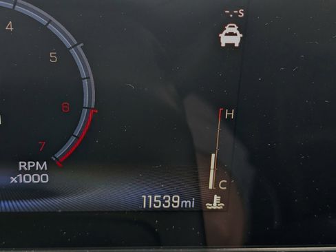 Used 2025 Chevrolet TrailBlazer LT w/ Convenience Package image 11