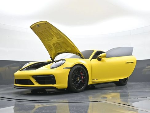 Certified 2024 Porsche 911 Carrera GTS RWD image 26