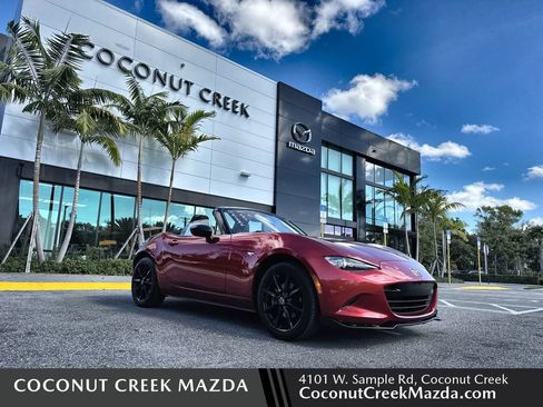 Used 2021 MAZDA MX-5 Miata Club image 1