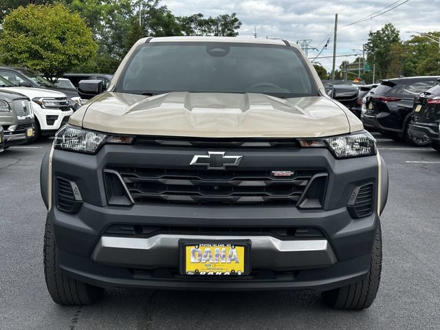 Used 2024 Chevrolet Colorado Trail Boss w/ Technology Package AWD/4WD image 2
