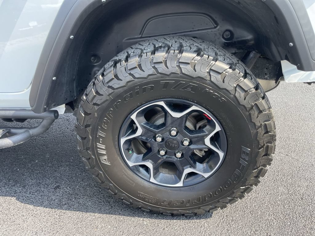 Used 2023 Jeep Wrangler Unlimited Rubicon AWD/4WD image 6