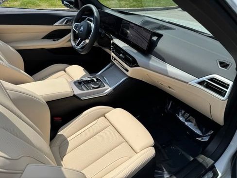 Used 2026 BMW 430i xDrive Convertible w/ M Sport Package AWD/4WD image 21