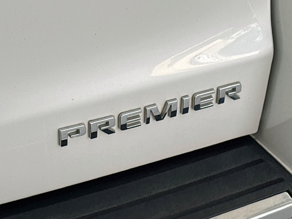 Used 2019 Chevrolet Suburban Premier w/ Premier Plus Edition AWD/4WD image 12