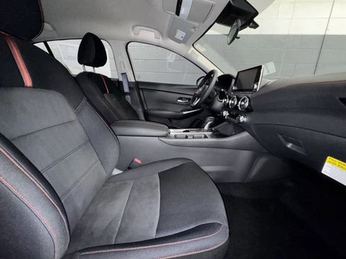 New 2025 Nissan Sentra SR image 28