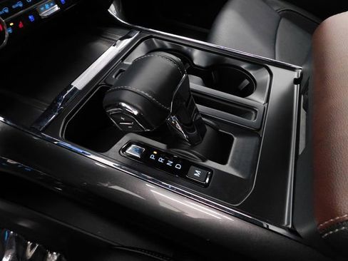 Used 2022 Ford F150 Lariat w/ Equipment Group 502A High image 29