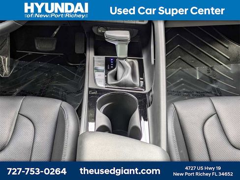 Used 2024 Hyundai Elantra Limited image 20