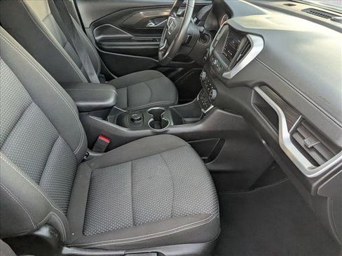 Used 2024 GMC Terrain SLE image 20
