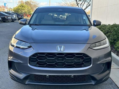Used 2023 Honda HR-V LX image 2