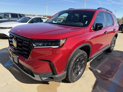 Used 2025 Honda Pilot TrailSport