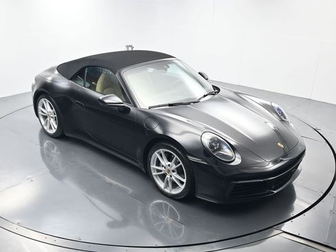 Certified 2022 Porsche 911 Carrera image 41