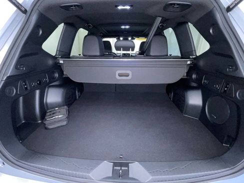 Certified 2025 Subaru Forester Limited image 18